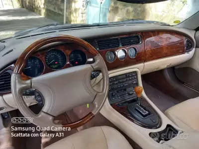 Occasion Jaguar XK8 284 ch (208 kW) 1997 Bleue Cabriolet