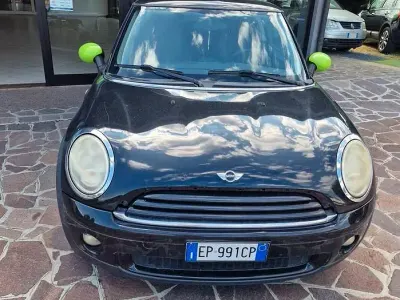 Usata Mini Cooper 75 CV (55 kW) 2013 Nero Utilitaria