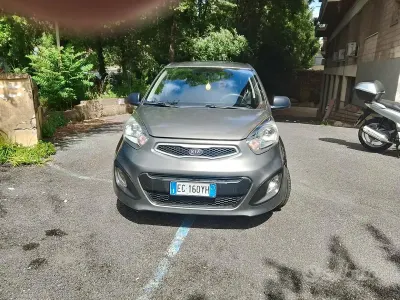 Usata Kia Picanto City 65 CV (47 kW) 2011 Marrone Utilitaria