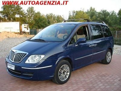 Usata Lancia Phedra 170 CV (125 kW) 2008 Blu Monovolume