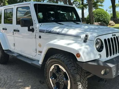 Usata Jeep Wrangler Rubicon 200 CV (147 kW) 2014 Bianco SUV