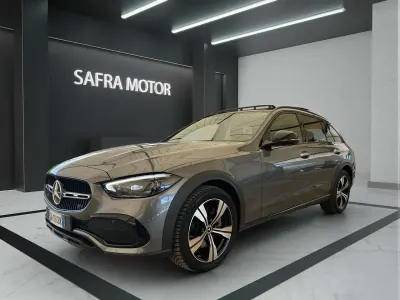 Usata Mercedes C220 Premium 200 CV (147 kW) 2024 Grigio Station wagon
