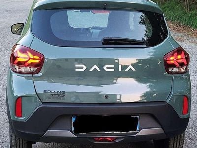 Verde Usata 2023 Dacia Spring Essentiel Utilitaria | 12.000 € (Cara)