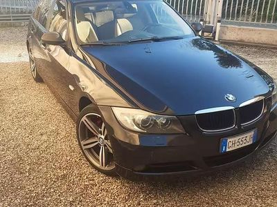 Usata BMW 320 177 CV (130 kW) 2008 Blu/azzurro Berlina