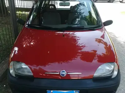 Usata Fiat 600 54 CV (39 kW) 2008 Rosso Utilitaria