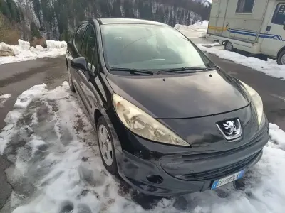 Usata Peugeot 207 73 CV (53 kW) 2009 Berlina