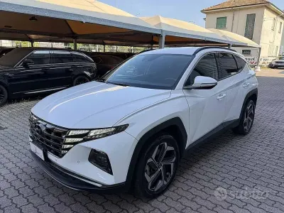 Usata Hyundai Tucson 179 CV (131 kW) 2022 Bianco / pastello SUV