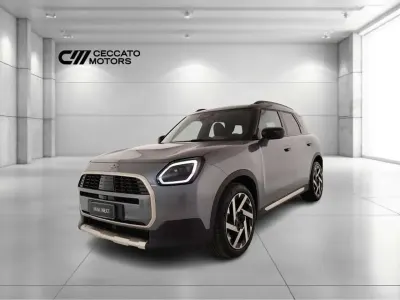 Usata Mini Cooper Countryman Favoured 170 CV (125 kW) 2024 Verde SUV