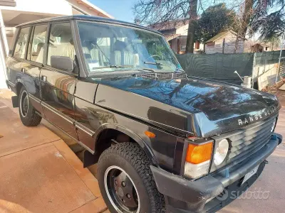 Usata Land Rover Range Rover Classic Vogue 163 CV (119 kW) 1989 Nero SUV