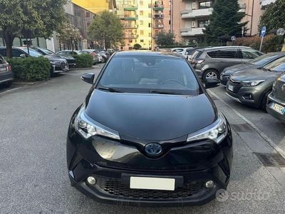 Usata Toyota C-HR 116 CV (85 kW) 2018 Nero SUV