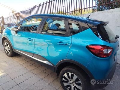 Usata Renault Captur 90 CV (66 kW) 2017 Blu SUV