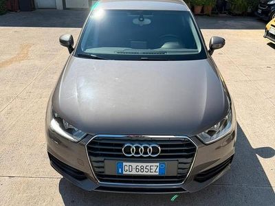 Usata Audi A1 90 CV (66 kW) 2016 Grigio Utilitaria