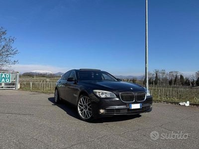 Usata BMW 740 306 CV (225 kW) 2013 Grigio Berlina