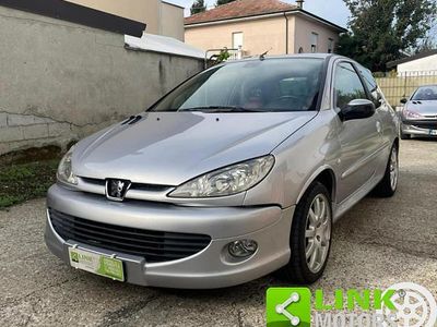 Usata Peugeot 206 GT 135 CV (99 kW) 2000 Grigio Utilitaria