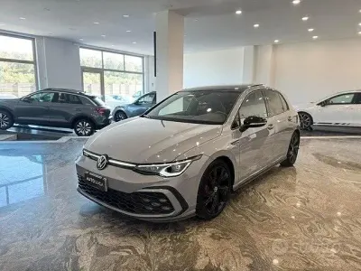 Begagnad VW Golf VIII GTD 200 HK (147 kW) 2022 Grå Sedan