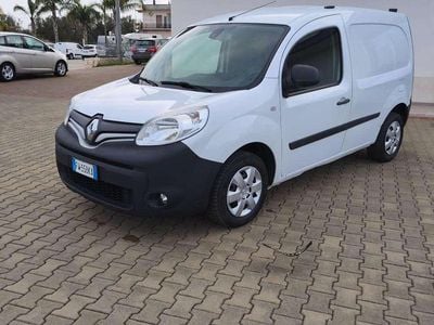 Usado Renault Kangoo 90 CV (66 kW) 2019 Blanco Monovolumen