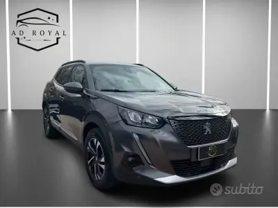 Usata Peugeot 2008 Allure 131 CV (96 kW) 2020 Grigio SUV
