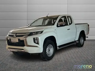 Usata Mitsubishi L200