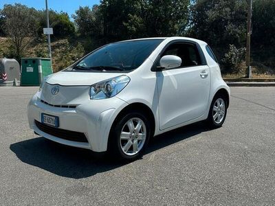 Toyota iQ