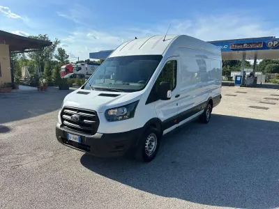 Usata Ford Transit 131 CV (96 kW) 2021 Bianco pastello Furgone