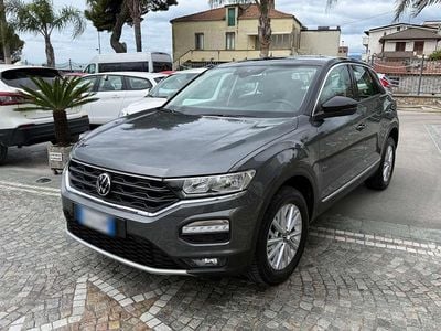 Usata VW T-Roc Business 110 CV (80 kW) 2021 Grigio SUV