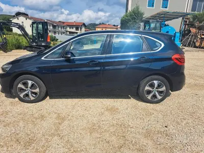 Usata BMW 216 Active Tourer 116 CV (85 kW) 2019 Blu Monovolume