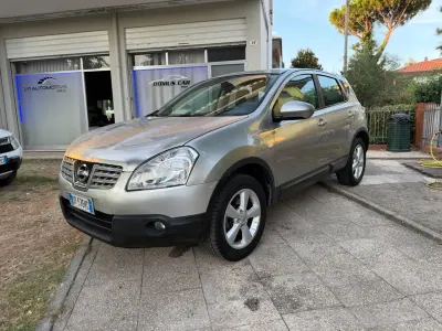 Usata Nissan Qashqai Tekna 106 CV (77 kW) 2009 Argento SUV