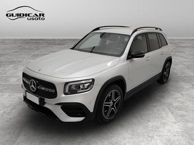Usata Mercedes GLB200 Premium 150 CV (110 kW) 2022 Grigio metallizzato chiaro SUV