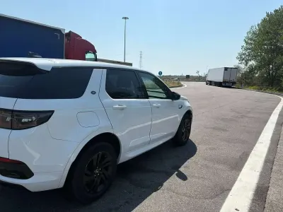 Usata Land Rover Discovery Sport SE Dynamic 163 CV (119 kW) 2022 Bianco SUV