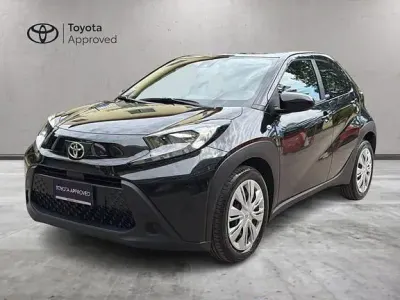 Usata Toyota Aygo X Active 72 CV (52 kW) 2022 Nero SUV