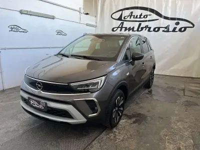 Usata Opel Crossland Elegance 131 CV (96 kW) 2023 Grigio SUV