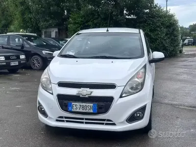 Usata Chevrolet Spark LS 65 CV (47 kW) 2013 Bianco Utilitaria