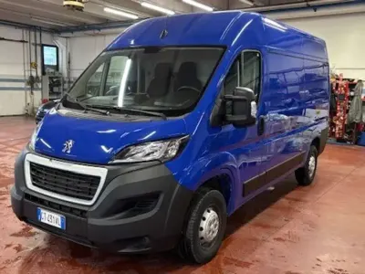 Usata Peugeot Boxer S 140 CV (102 kW) 2024 Blu/azzurro Furgone
