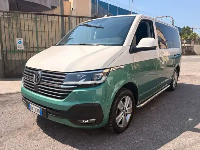 Usata VW Caravelle 150 CV (110 kW) 2021 Bianco Furgone