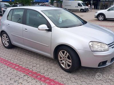 Usata VW Golf VI 102 CV (75 kW) 2008 Grigio Utilitaria