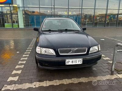 Usata Volvo V40 1998 Blu Station wagon