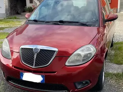 Usata Lancia Ypsilon 75 CV (55 kW) 2007 Utilitaria