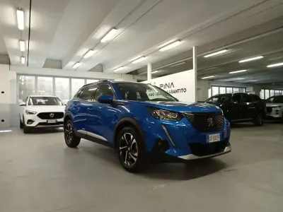 Usata Peugeot 2008 Allure 131 CV (96 kW) 2021 Blu SUV