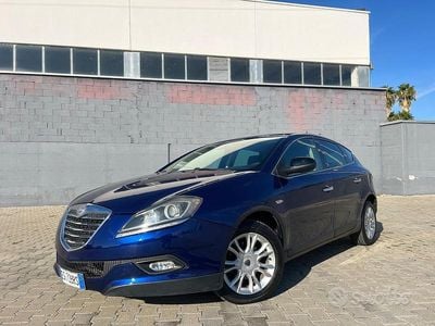 Usata Lancia Delta 120 CV (88 kW) 2013 Blu Utilitaria