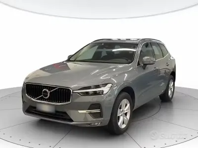 Usata Volvo XC60 Momentum 197 CV (144 kW) 2022 Grigio SUV