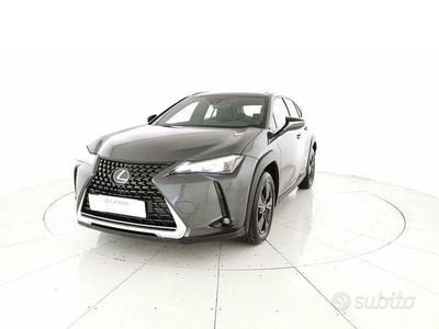 Lexus UX 250h