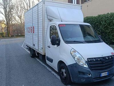 Usata Opel Movano 170 CV (125 kW) 2015 Monovolume