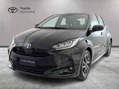 Usata Toyota Yaris Hybrid Trend 92 CV (67 kW) 2022 Nero Berlina