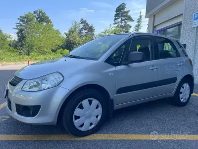 Usata Suzuki SX4 107 CV (78 kW) 2006 Grigio Station wagon