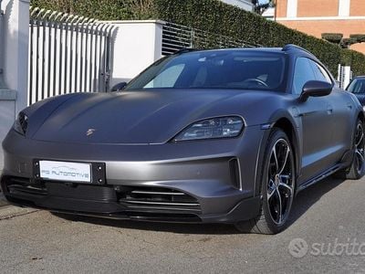Usata Porsche Taycan Cross Turismo 319 kW (435 CV) 2024 Blu Station wagon