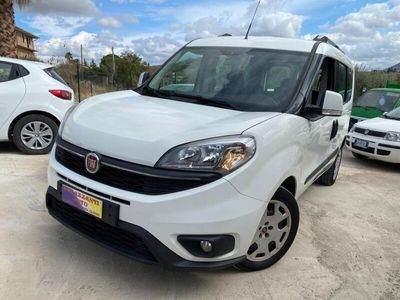 usata Fiat Doblò 1.3MJT95CV LOUNGE 5POSTI NAVI2017