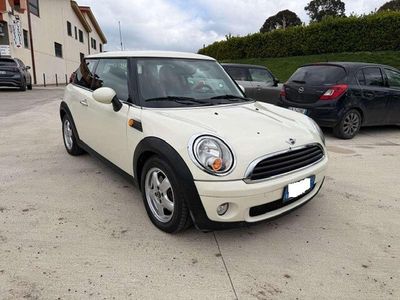 Usata Mini ONE 95 CV (69 kW) 2009 Beige Utilitaria