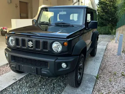 Nuova Suzuki Jimny 102 CV (75 kW) 2026 Nero metallizzato perlato SUV