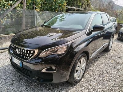 Usata Peugeot 3008 130 CV (95 kW) 2019 Nero SUV