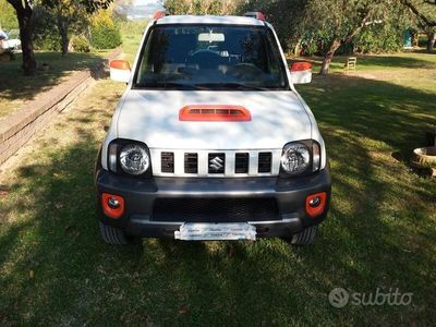 usata Suzuki Jimny 3ª serie - 2015 + gancio